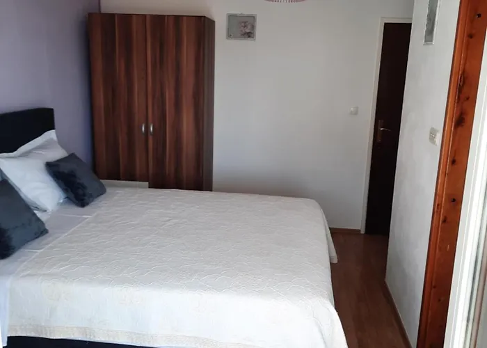 Apartments Marjanovic